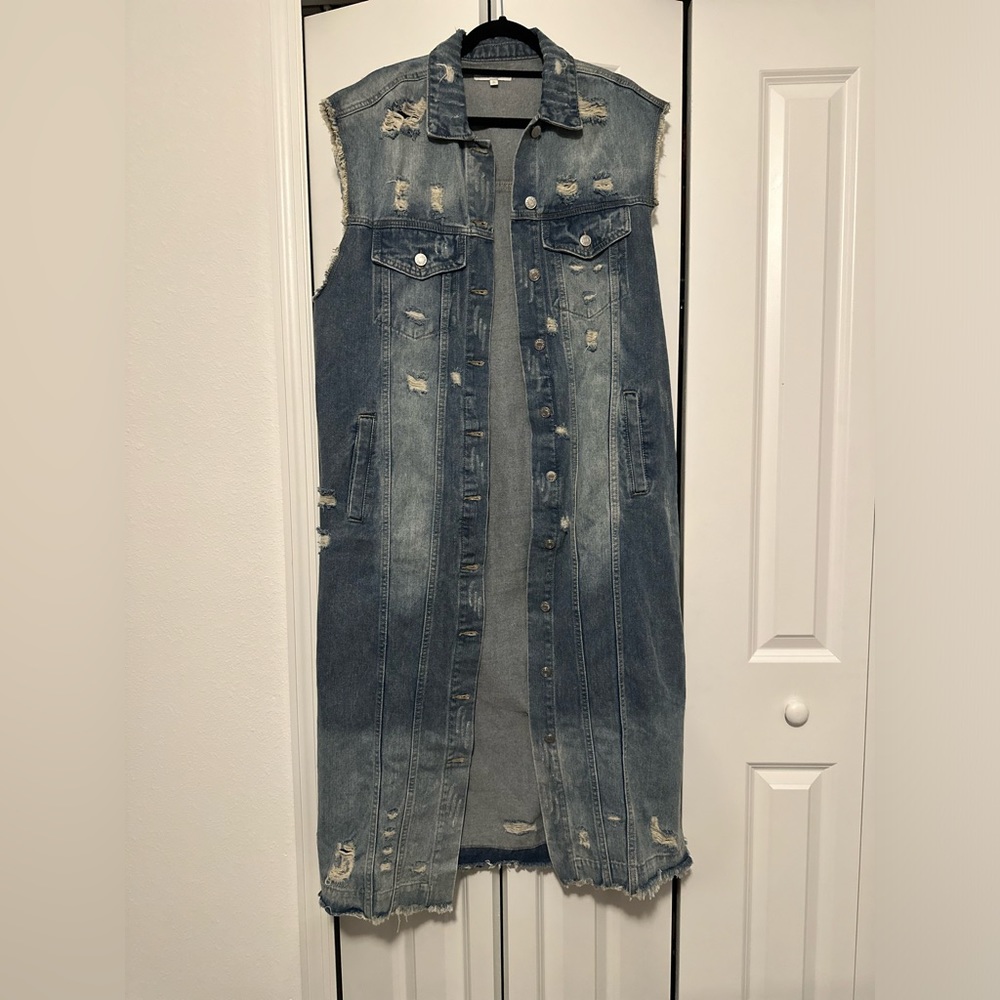 Sleeveless Distressed Denim Vest Large